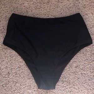 High rise cheeky bikini bottom